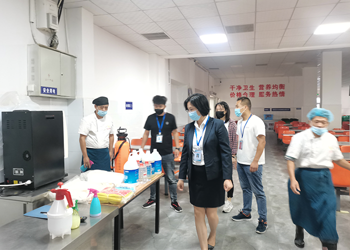 洛阳东方理工实验学校开展开学前食堂卫生管理专项检查
